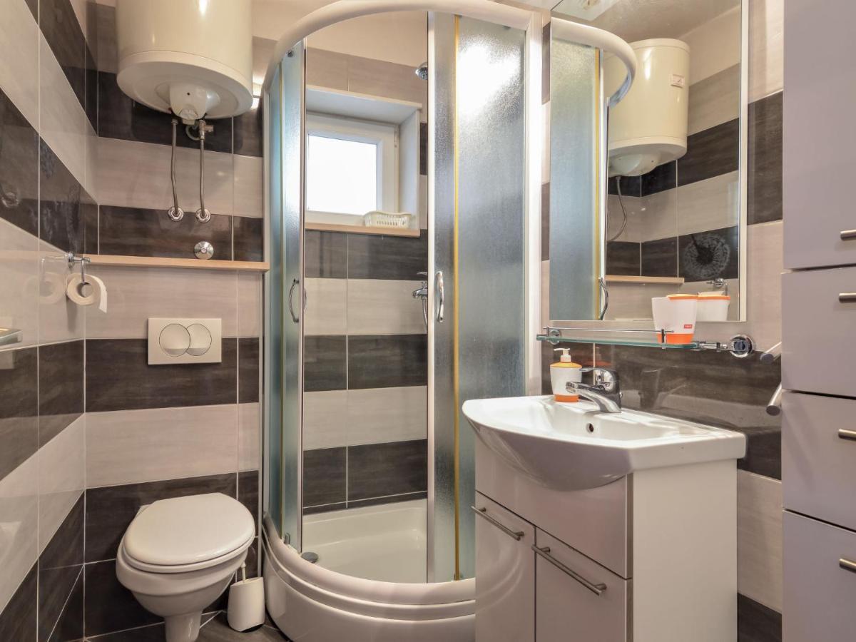 Apartment Ana - Brc100 By Interhome Supetar Eksteriør bilde